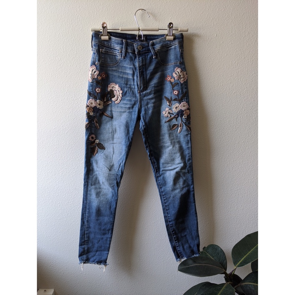 Embroidered Floral High Rise Skinny Jeans